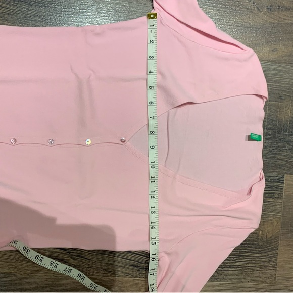 NWOT pink Benetton sweater - never worn. - Picture 2 of 6